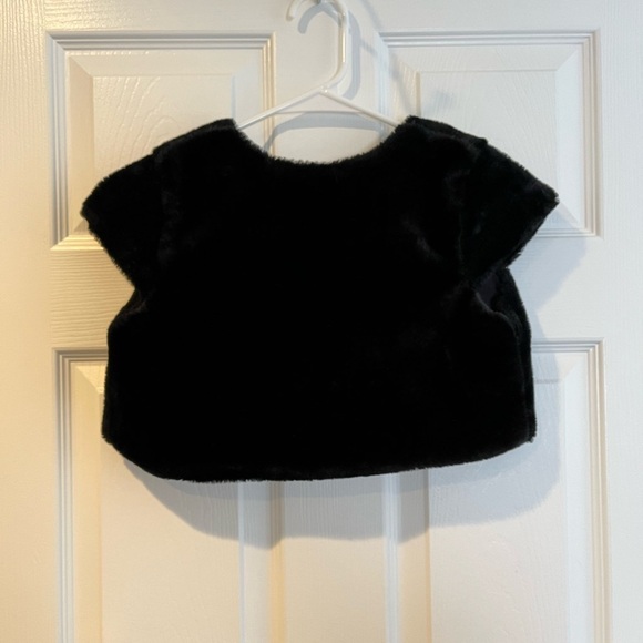 Macy's Girls Bloom Black Faux Fur (Size 10-12) - Picture 2 of 9